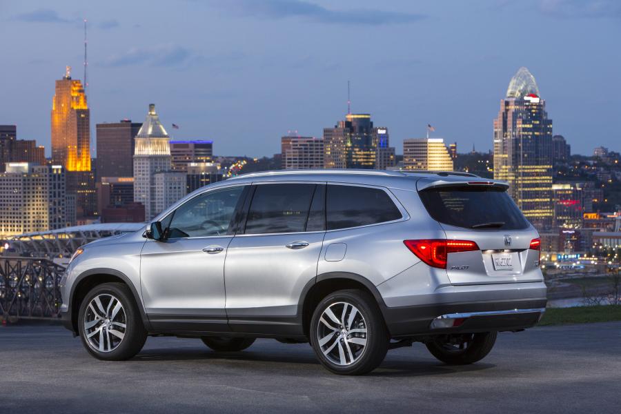  Honda Pilot 2015 года  (фото 103 из 107)